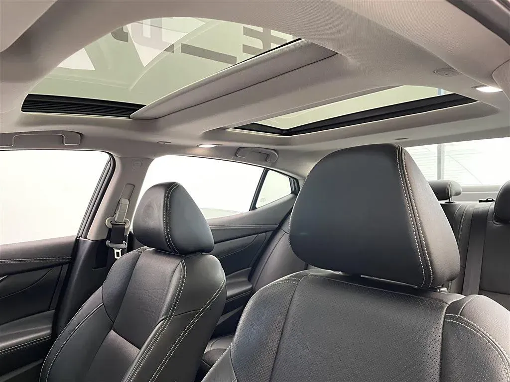 2016 Nissan Maxima 2.5L 186HP L4 CVT,autocango,china used car exporter,china ev exporter,chinese used car exporter,chinese used ev exporter