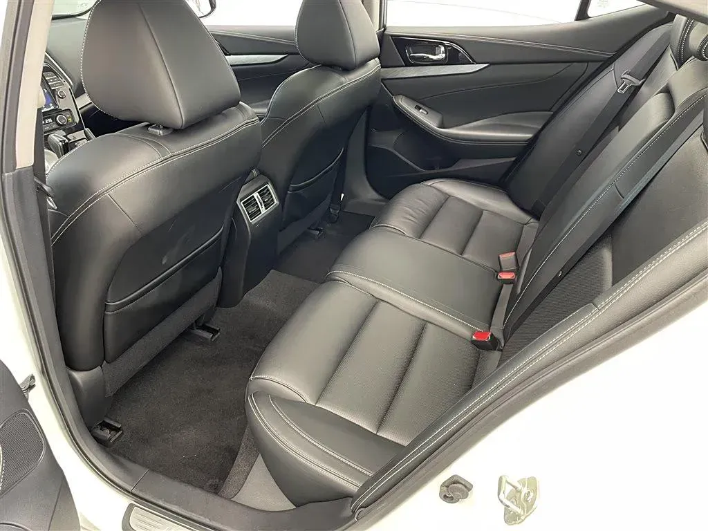 2016 Nissan Maxima 2.5L 186HP L4 CVT,autocango,china used car exporter,china ev exporter,chinese used car exporter,chinese used ev exporter