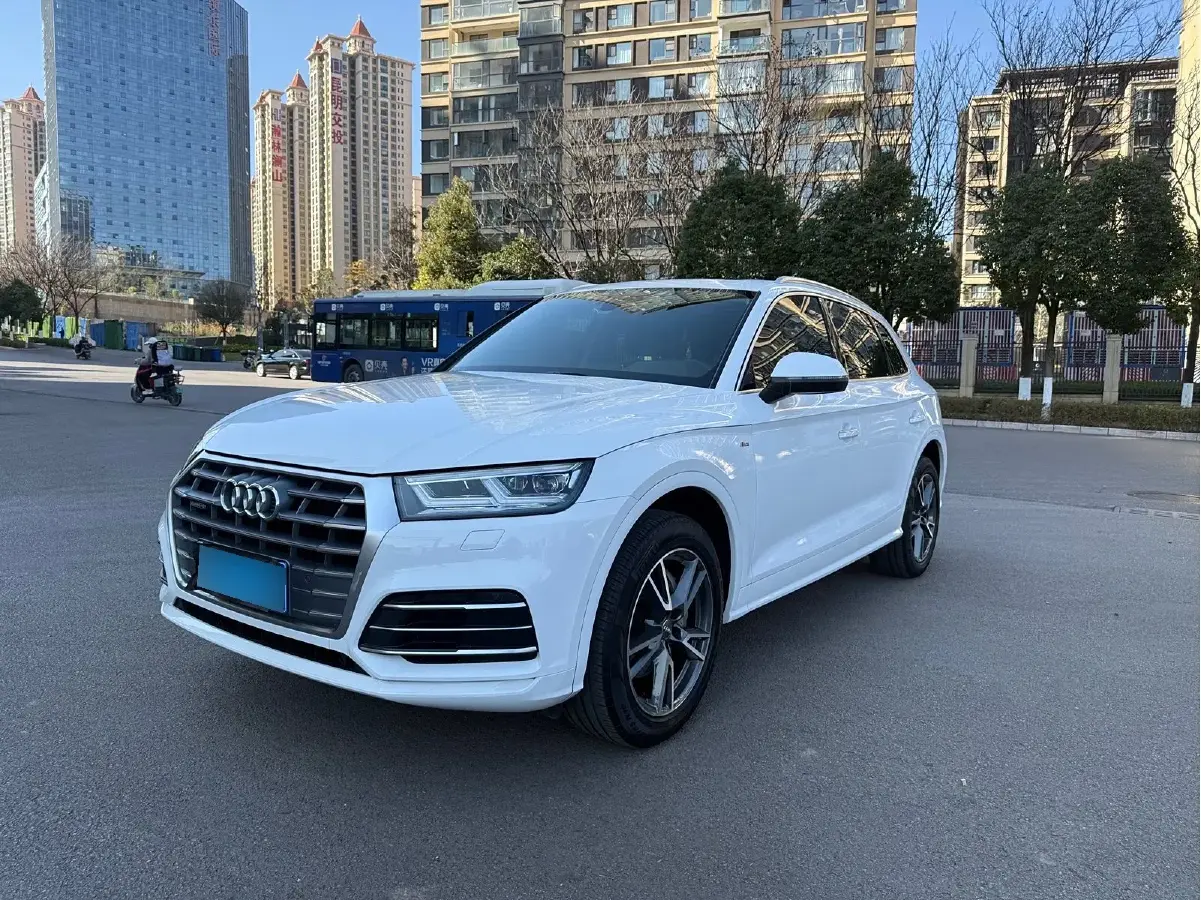 2018 Audi Q5L 2.0T 252HP L4 7DCT