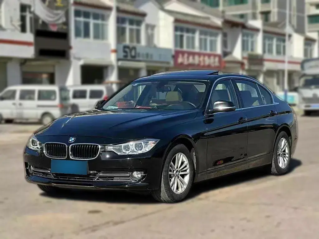 2013 BMW 3 Series 2.0T 184HP L4 8AT