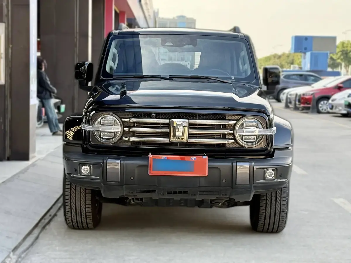 2023 Tank 300 2.0T 227HP L4 8AT