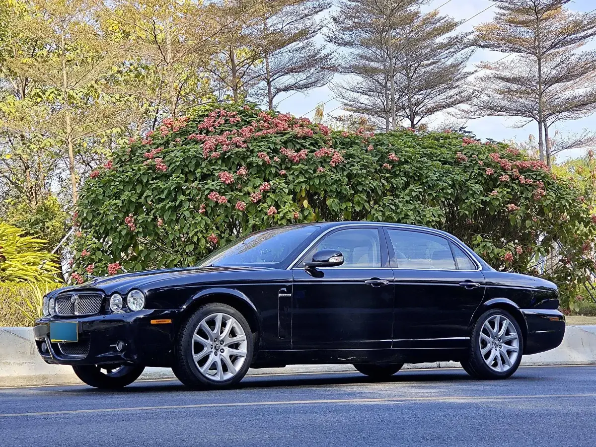 2007 Jaguar XJ 3.0L 244HP V6 6AT