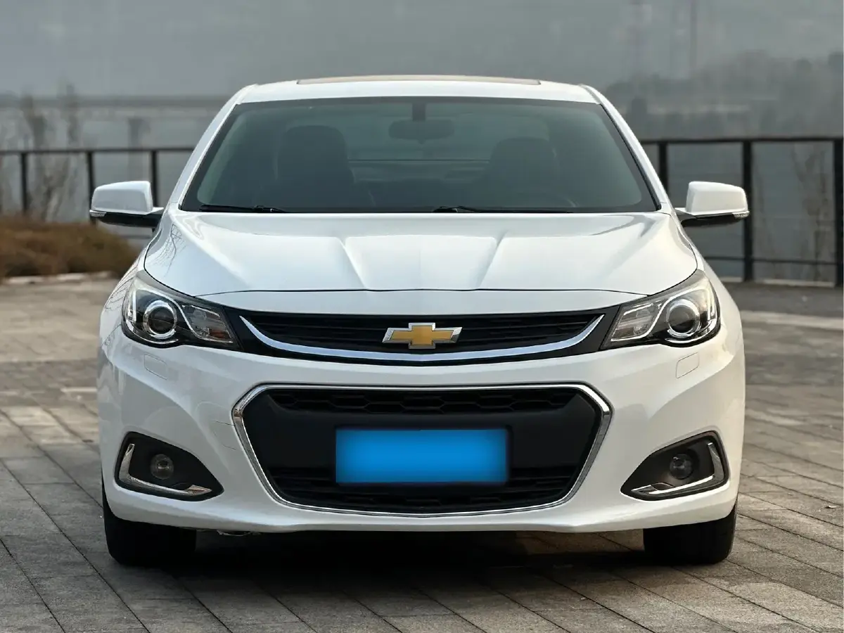 2016 Chevrolet Malibu 2.0L 154HP L4 6AT