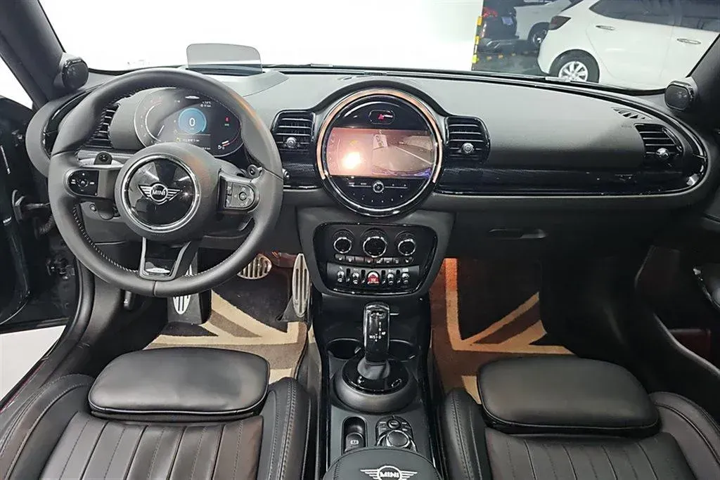 2023 MINI JCW CLUBMAN 2.0T 272HP L4 8AT,autocango,china used car exporter,china ev exporter,chinese used car exporter,chinese used ev exporter