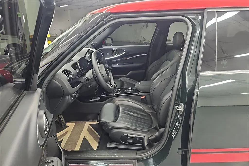 2023 MINI JCW CLUBMAN 2.0T 272HP L4 8AT,autocango,china used car exporter,china ev exporter,chinese used car exporter,chinese used ev exporter