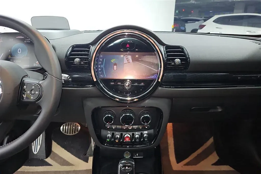 2023 MINI JCW CLUBMAN 2.0T 272HP L4 8AT,autocango,china used car exporter,china ev exporter,chinese used car exporter,chinese used ev exporter