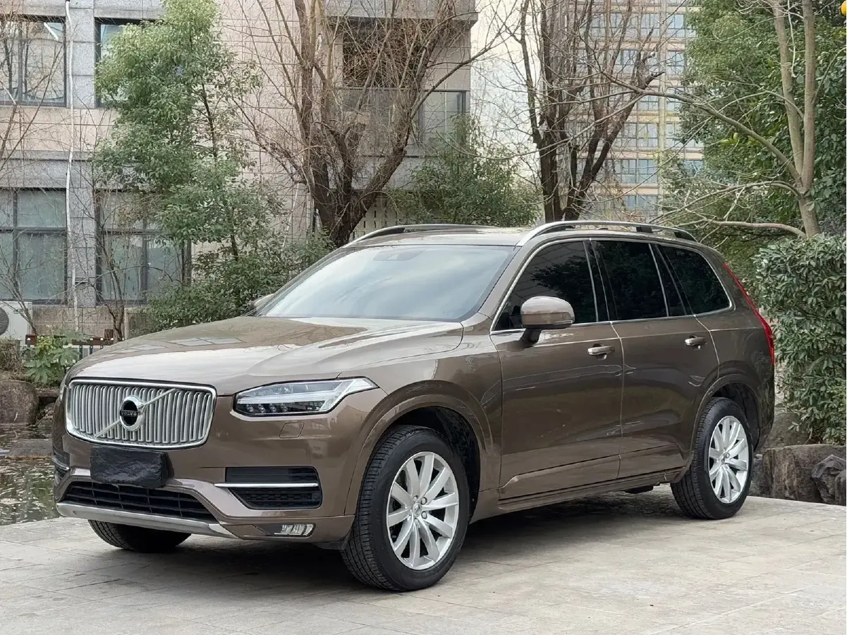 2015 Volvo XC90 2.0T 320HP L4 8AT