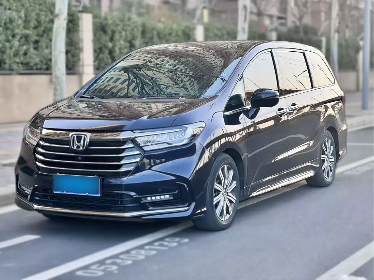2022 Honda Odyssey 2.0L 146HP L4 E-CVT Hybrid