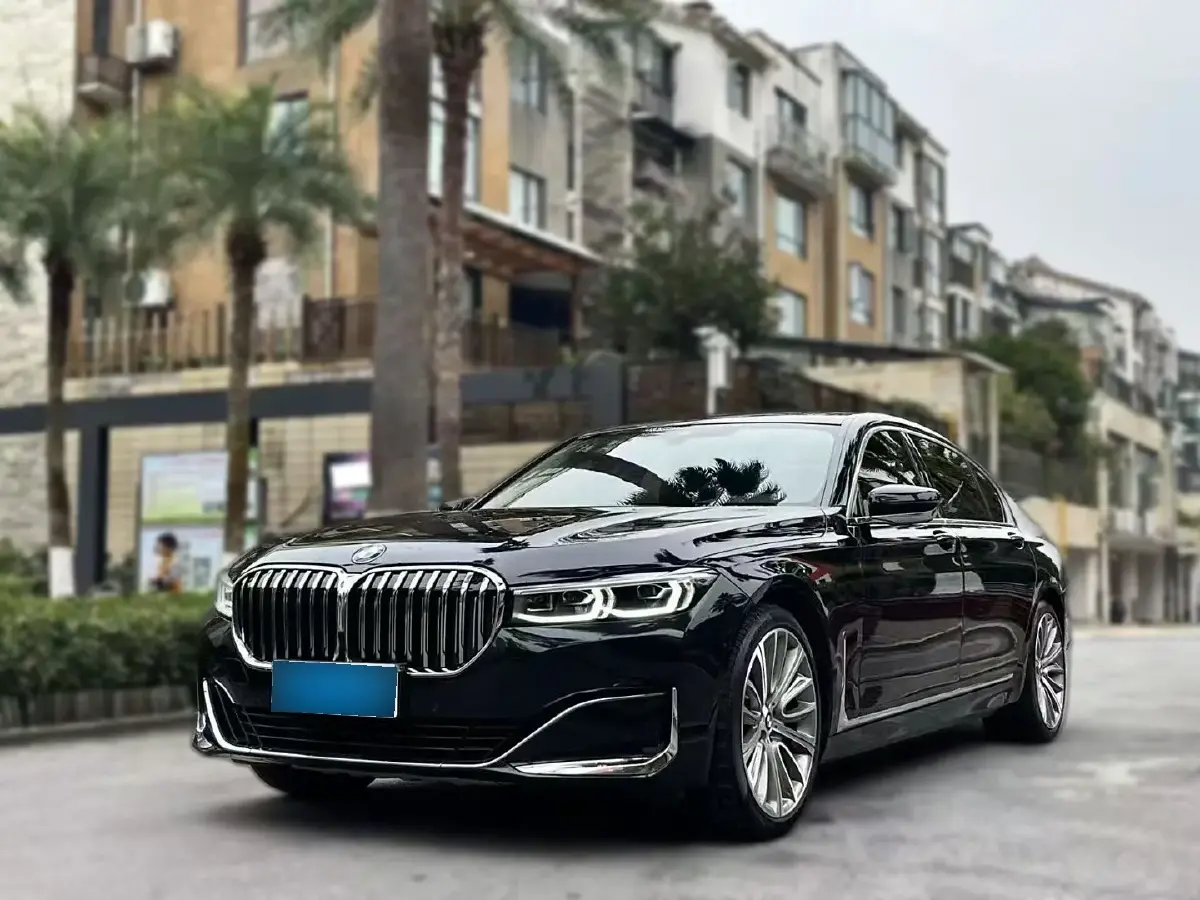 2019 BMW 7 Series 3.0T 340HP L6 8AT