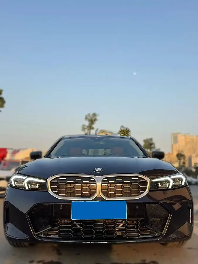 2024 BMW 3 Series 2.0T 184HP L4 8AT