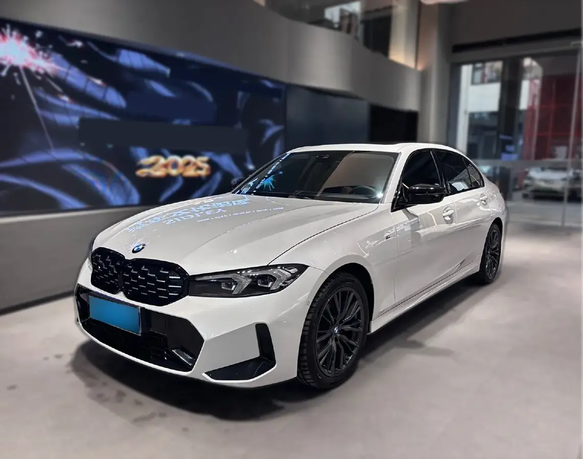 2023 BMW 3 Series 2.0T 184HP L4 8AT