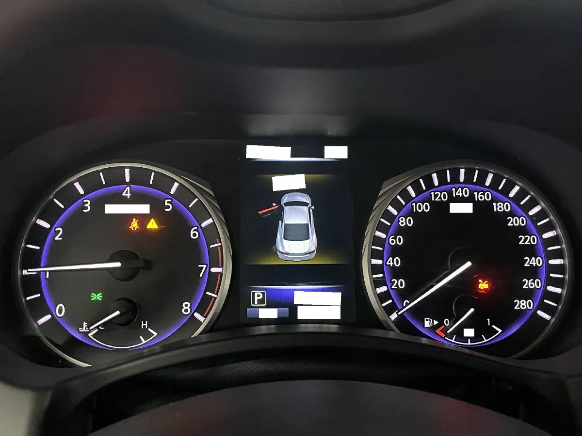 2017 Infiniti Q60 2.0T 211HP L4 7AT,autocango,china used car exporter,china ev exporter,chinese used car exporter,chinese used ev exporter