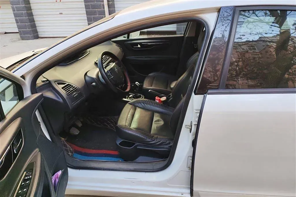 2014 Citroen C-Quatre 1.6L 117HP L4 5MT,autocango,china used car exporter,china ev exporter,chinese used car exporter,chinese used ev exporter