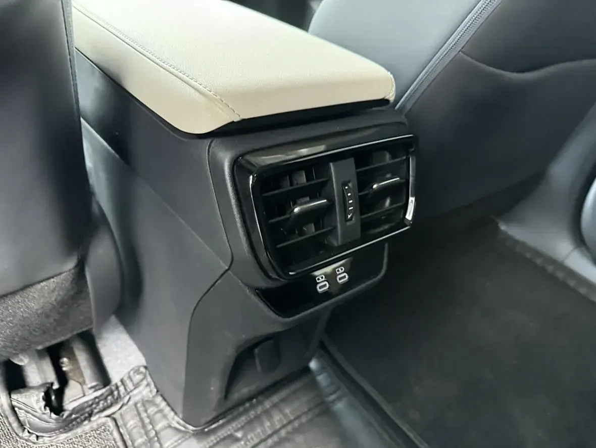 2023 Lexus RZ BEV 66KWH,autocango,china used car exporter,china ev exporter,chinese used car exporter,chinese used ev exporter