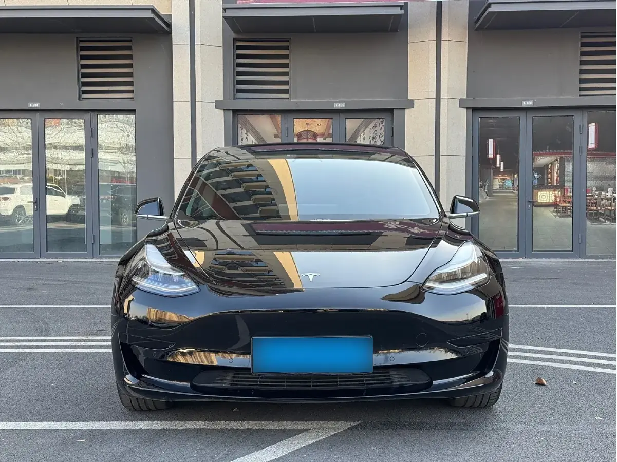 2020 Tesla Model 3 BEV 52KWH