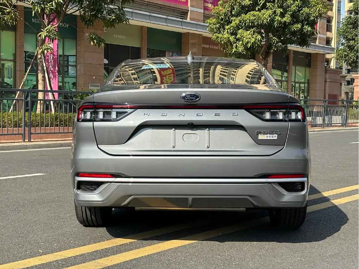 2025 Ford Mondeo 1.5T 190HP L4 8AT,autocango,china used car exporter,china ev exporter,chinese used car exporter,chinese used ev exporter