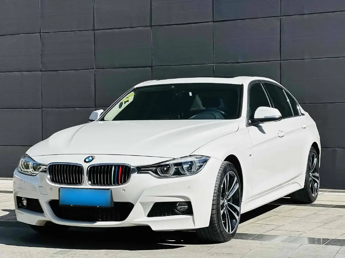 2019 BMW 3 Series 2.0T 184HP L4 8AT