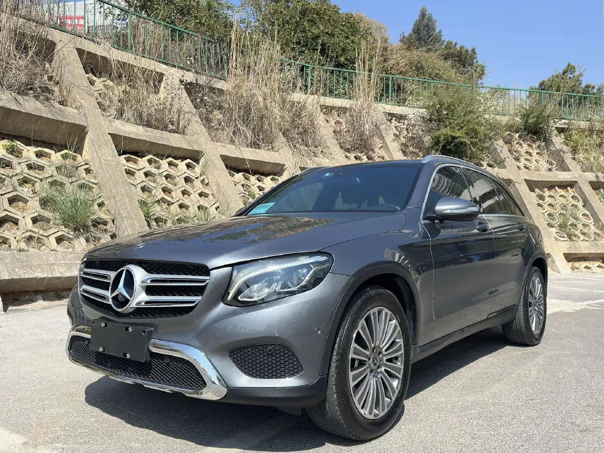 2017 Mercedes-Benz GLC Class 2.0T 184HP L4 9AT