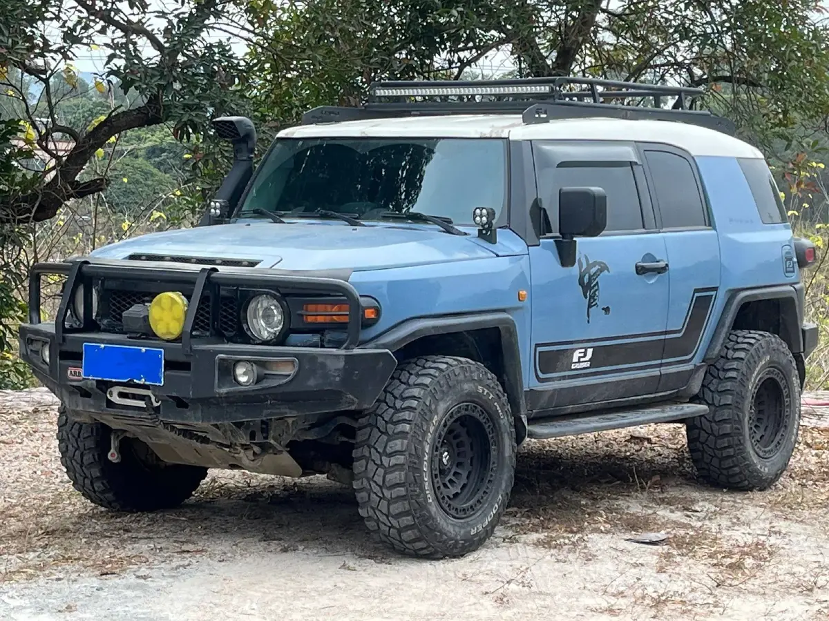 2007 Toyota FJ Cruiser 4.0L 244HP V6 5AT