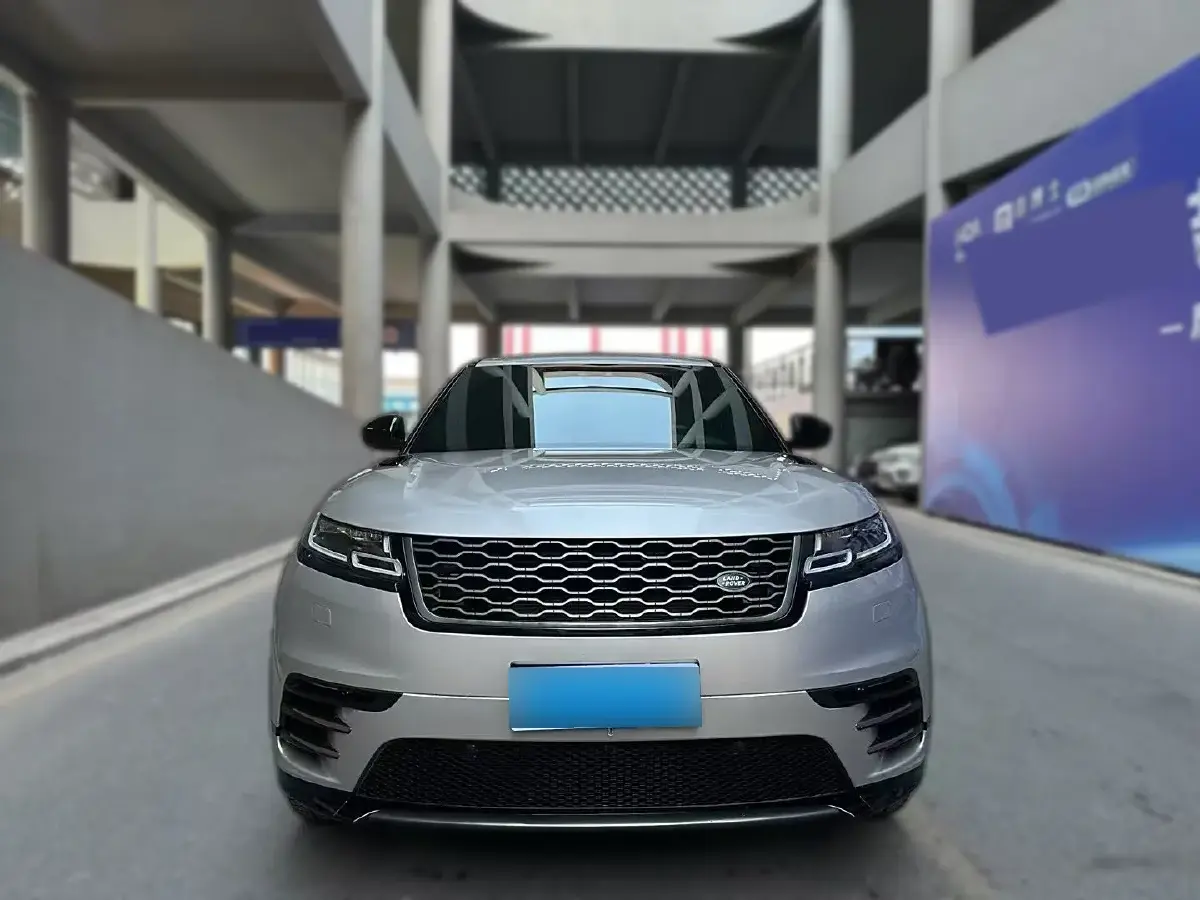 2018 Land Rover Range Rover Velar 2.0T 300HP L4 8AT