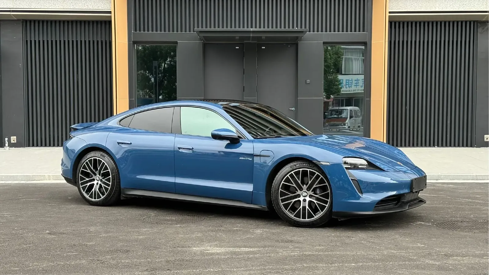 2020 Porsche Taycan 2AT BEV 79.2KWH,autocango,china used car exporter,china ev exporter,chinese used car exporter,chinese used ev exporter