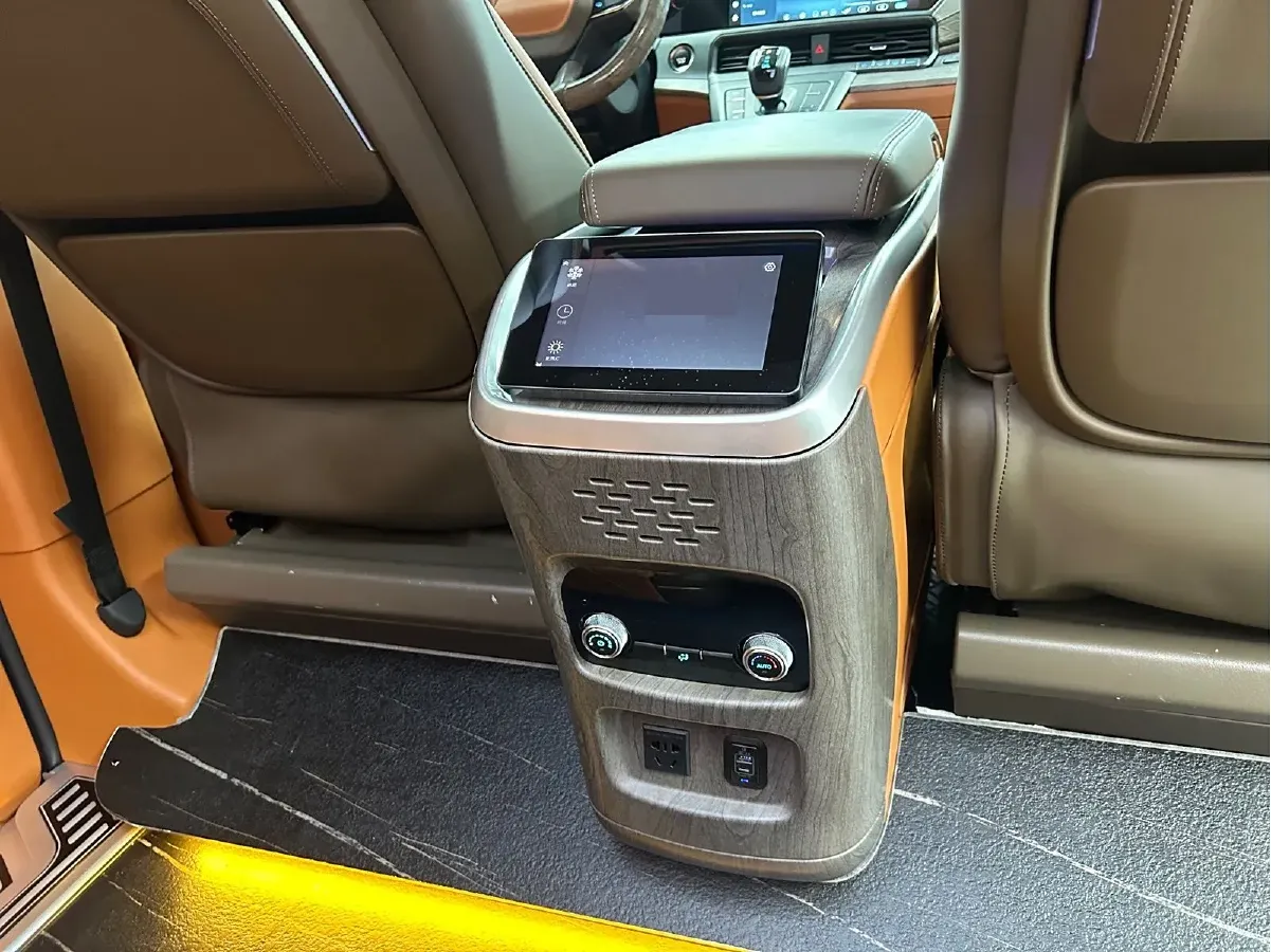 2024 JunTian HeiWuShi Youth 2.0T 220HP L4 9AT,autocango,china used car exporter,china ev exporter,chinese used car exporter,chinese used ev exporter