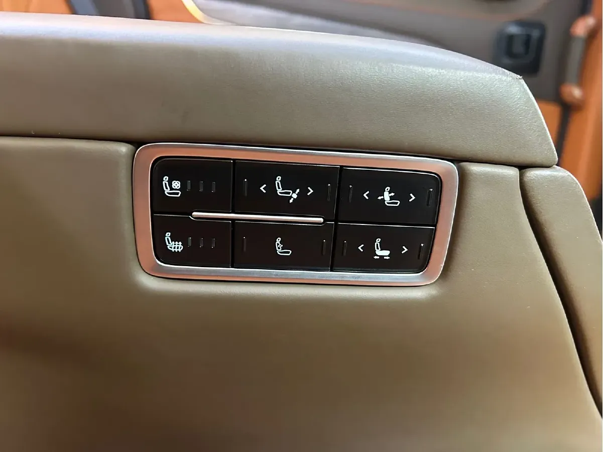 2024 JunTian HeiWuShi Youth 2.0T 220HP L4 9AT,autocango,china used car exporter,china ev exporter,chinese used car exporter,chinese used ev exporter