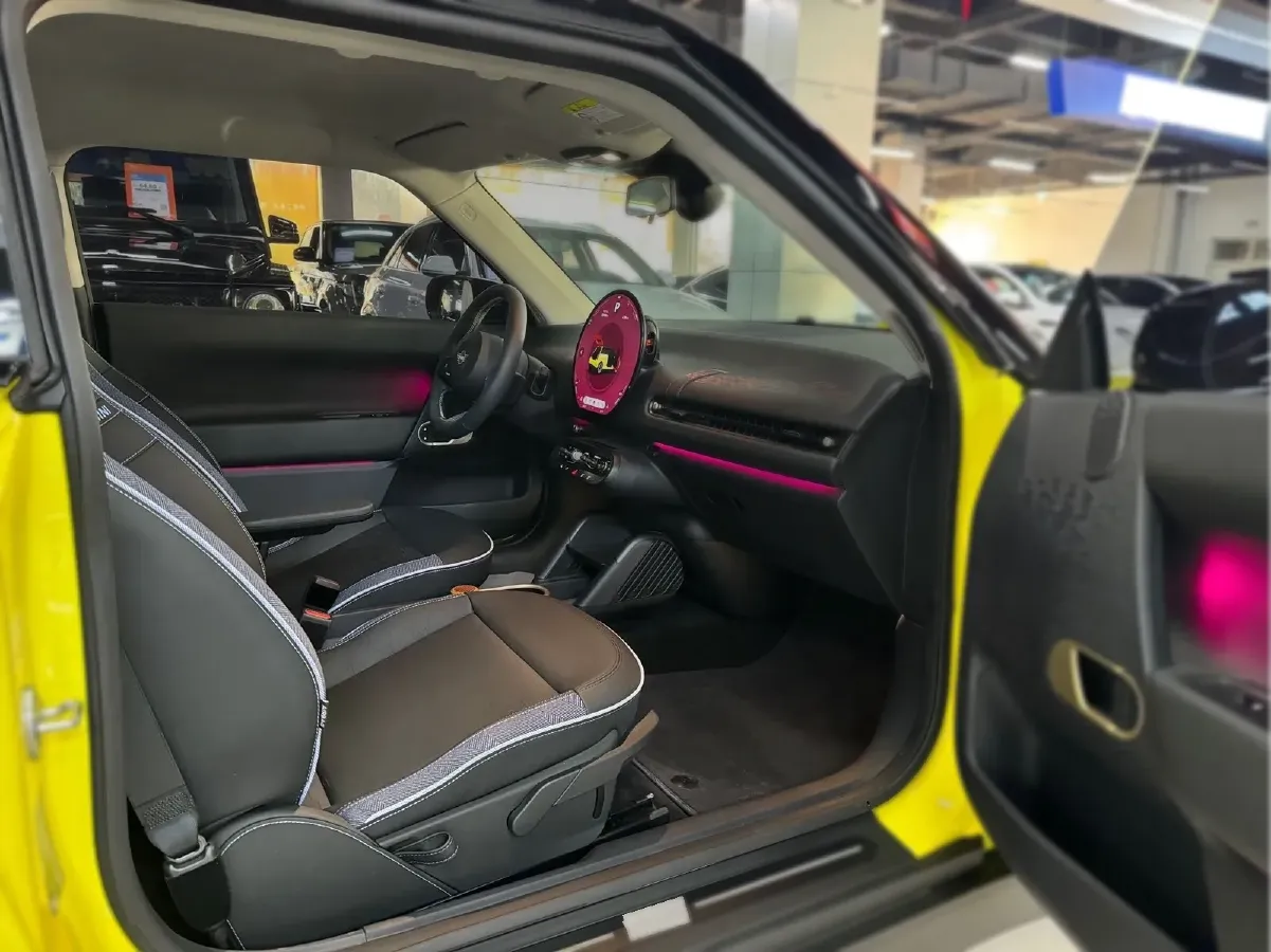 2024 MINI COOPER BEV 51.5KWH,autocango,china used car exporter,china ev exporter,chinese used car exporter,chinese used ev exporter