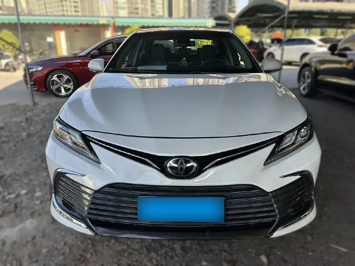 2021 Toyota Camry 2.5L 209HP L4 8AT