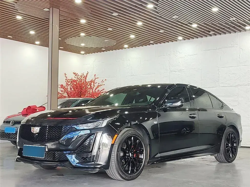 2021 Cadillac CT5 2.0T 237HP L4 10AT