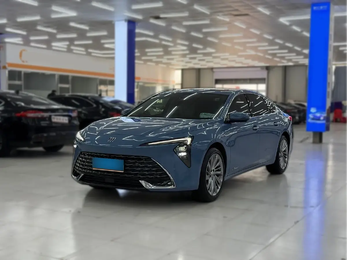 2023 Buick Larcosse 2.0T 237HP L4 9AT