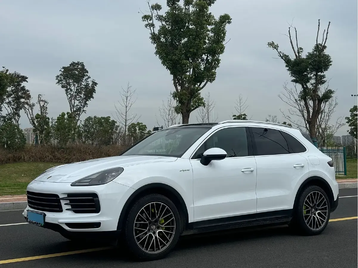 2021 Porsche Cayenne 2.0T 252HP L4 8AT PHEV 17.9KWH