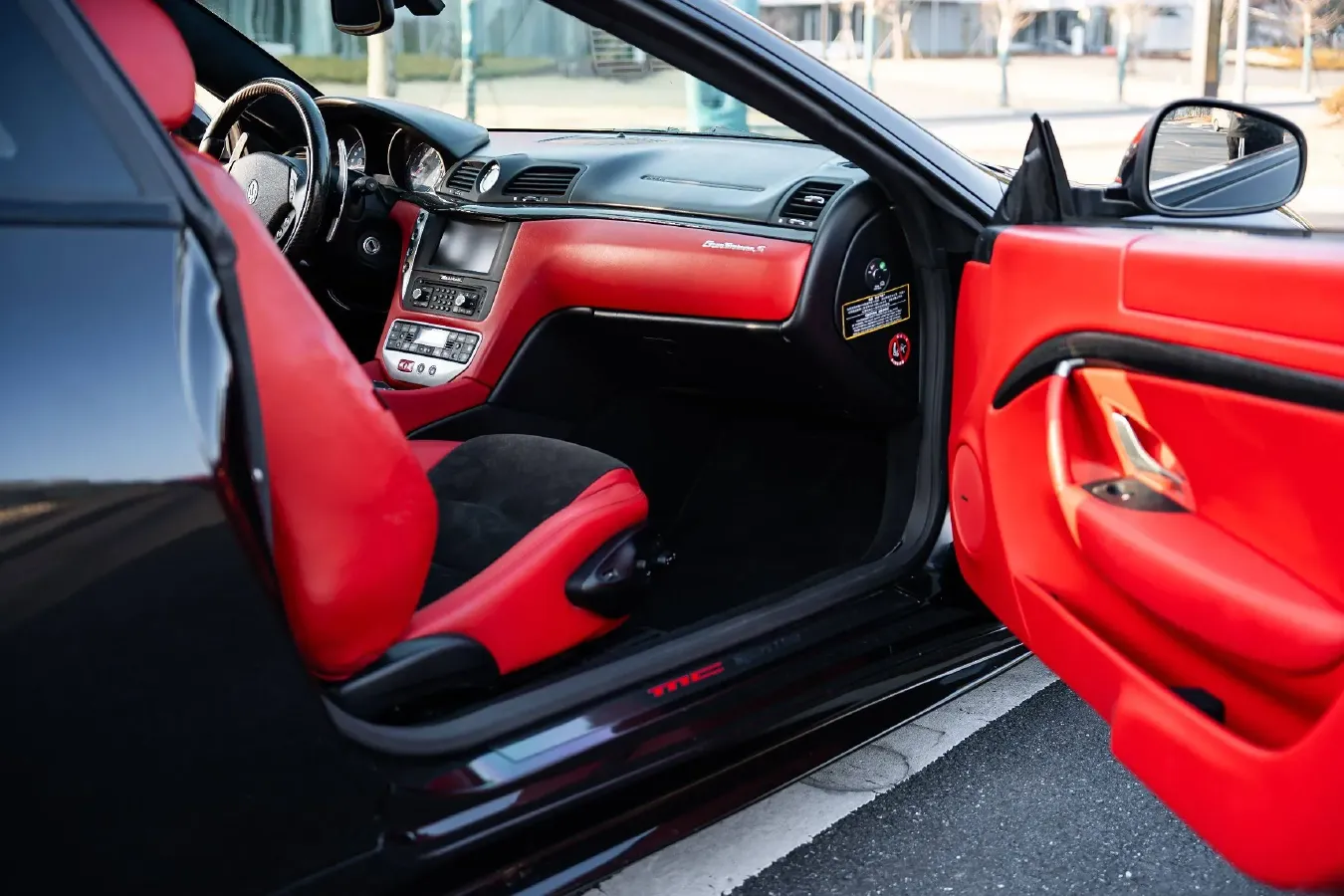 2012 Maserati GranTurismo 4.7L 460HP V8 6AT,autocango,china used car exporter,china ev exporter,chinese used car exporter,chinese used ev exporter