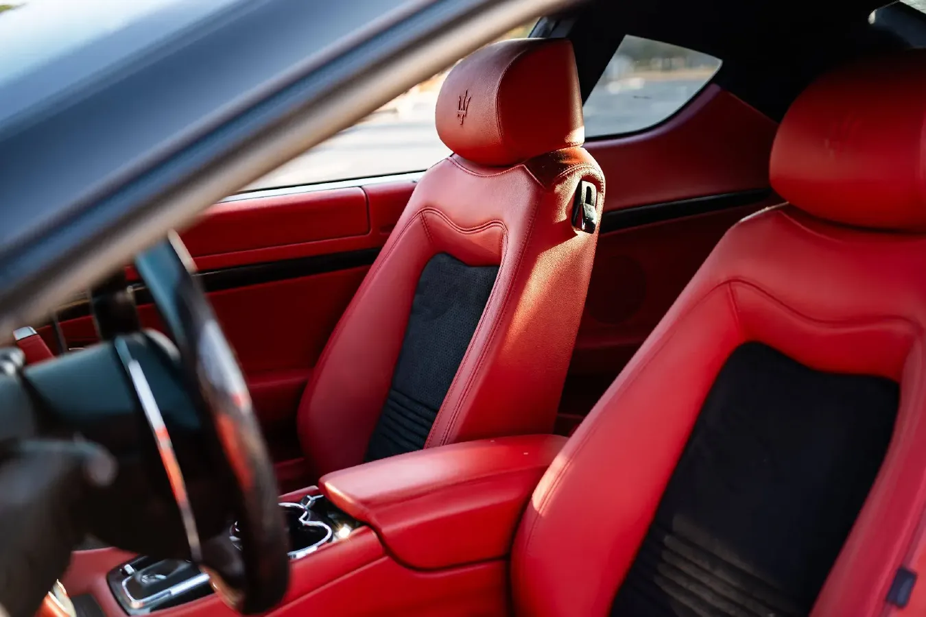 2012 Maserati GranTurismo 4.7L 460HP V8 6AT,autocango,china used car exporter,china ev exporter,chinese used car exporter,chinese used ev exporter