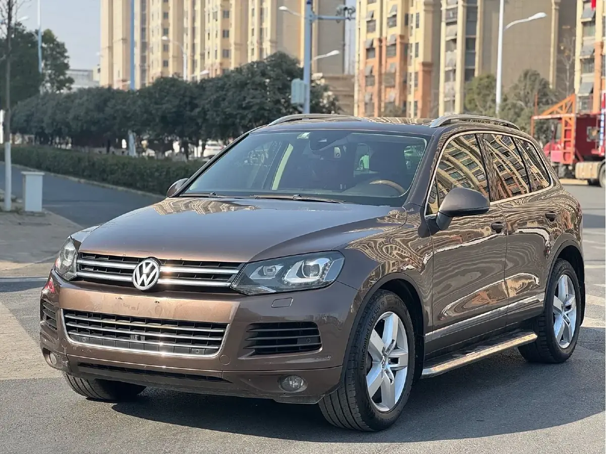 2011 Volkswagen Touareg 3.0T 290HP V6 8AT