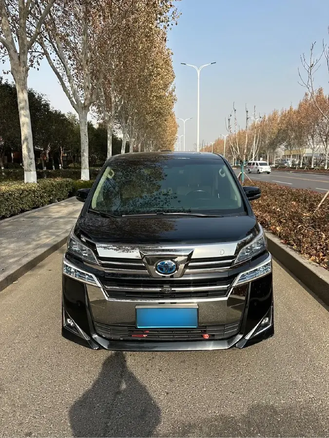2019 Toyota Vellfire 2.5L 117HP L4 E-CVT Hybrid