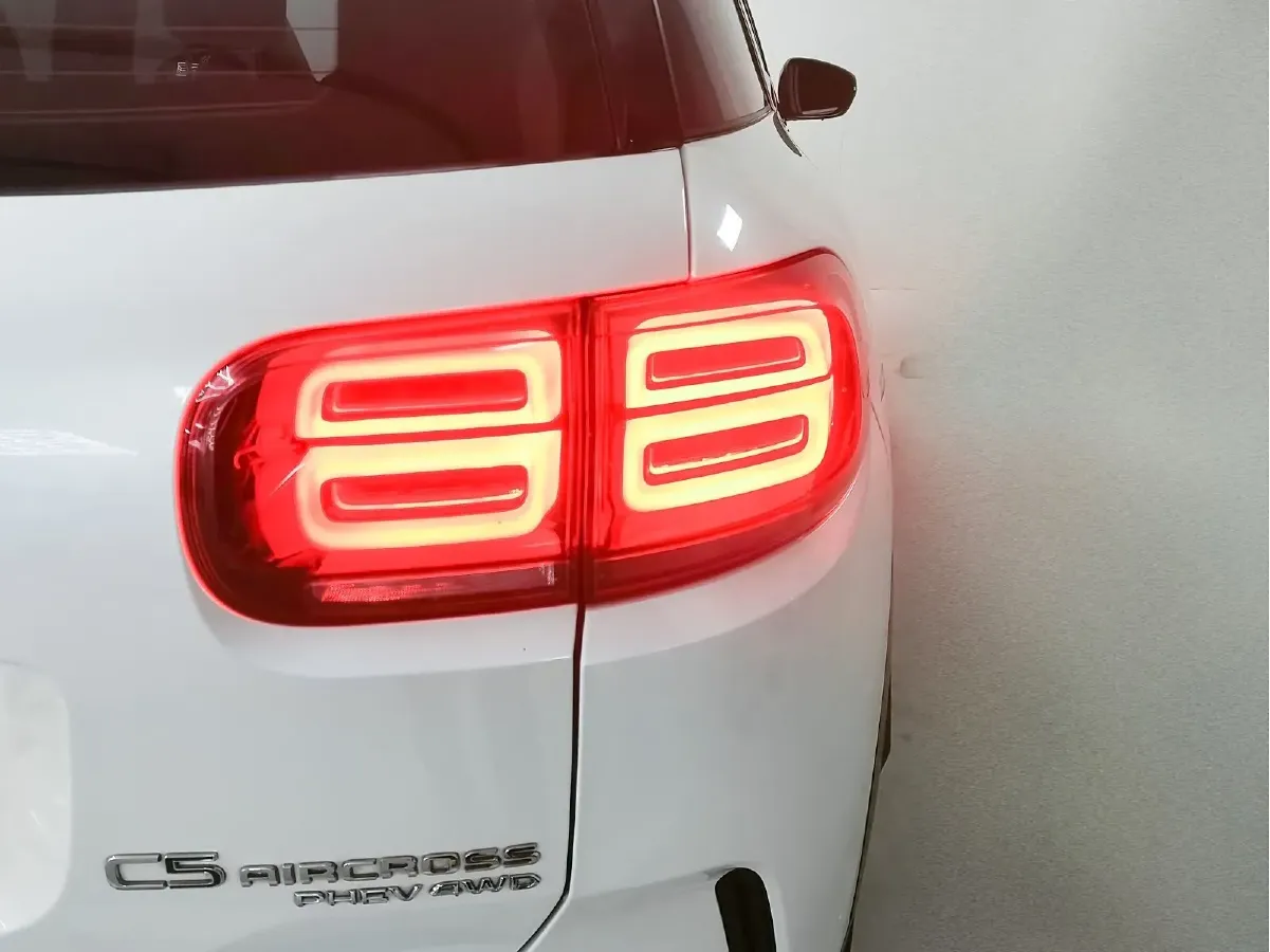 2020 Citroen C5 AircrossS 1.6T 200HP L4 8AT PHEV 12.96KWH,autocango,china used car exporter,china ev exporter,chinese used car exporter,chinese used ev exporter