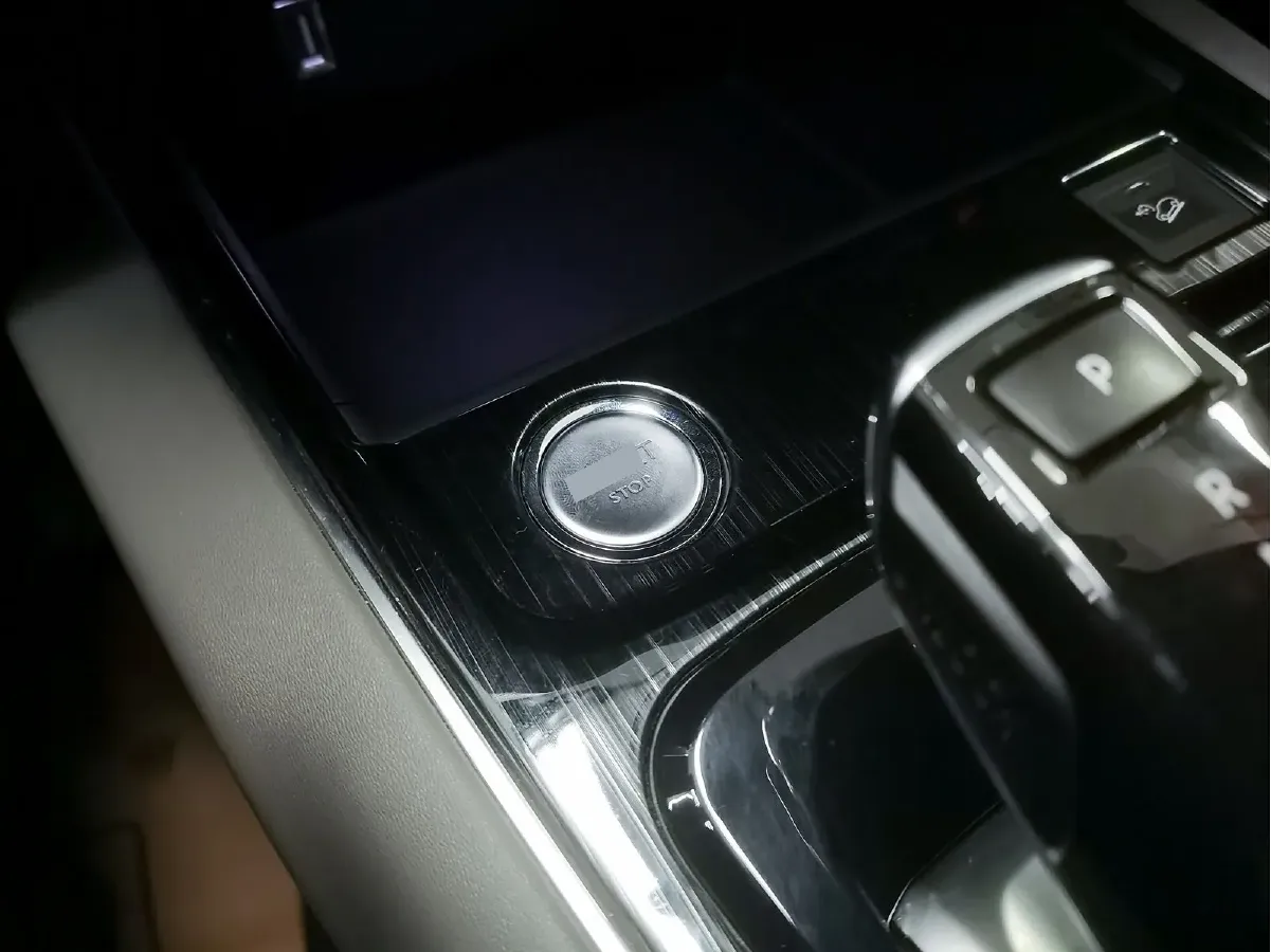 2020 Citroen C5 AircrossS 1.6T 200HP L4 8AT PHEV 12.96KWH,autocango,china used car exporter,china ev exporter,chinese used car exporter,chinese used ev exporter