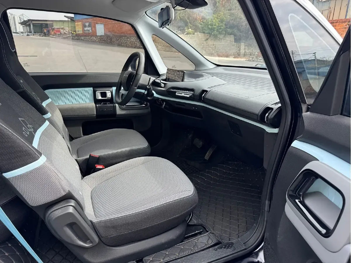 2020 BaoJun E300 BEV 31KWH,autocango,china used car exporter,china ev exporter,chinese used car exporter,chinese used ev exporter