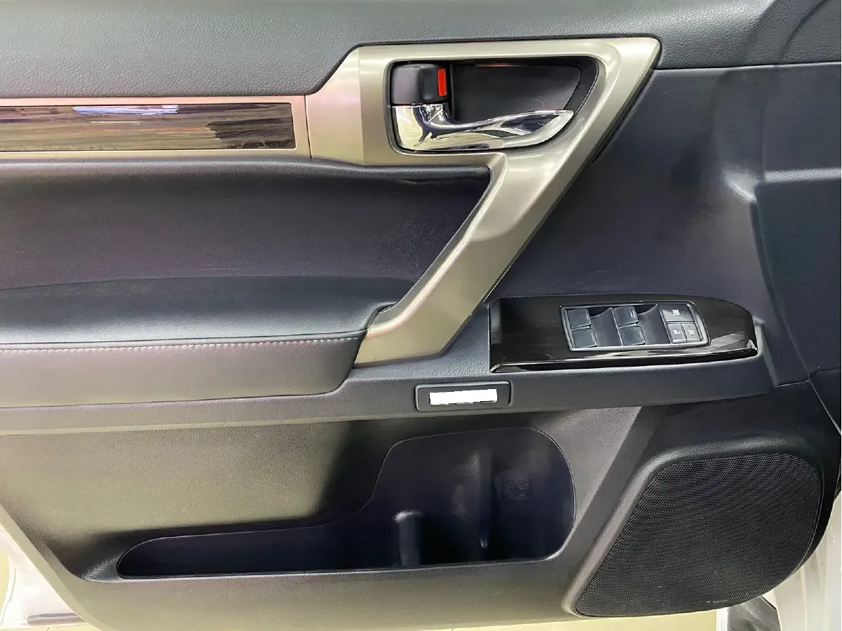 2015 Lexus GX 4.0L 275HP V6 5AT,autocango,china used car exporter,china ev exporter,chinese used car exporter,chinese used ev exporter