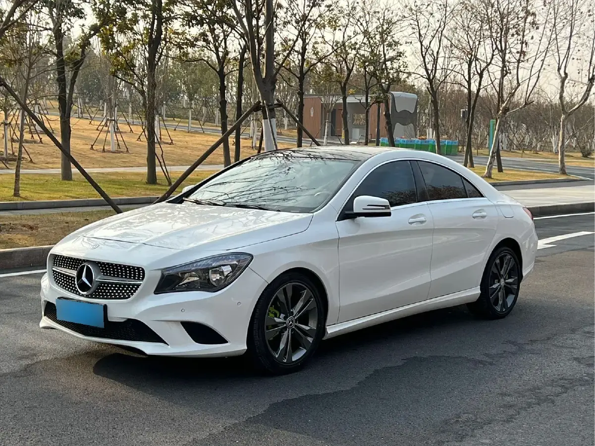2016 Mercedes-Benz CLA Class 1.6T 156HP L4 7DCT