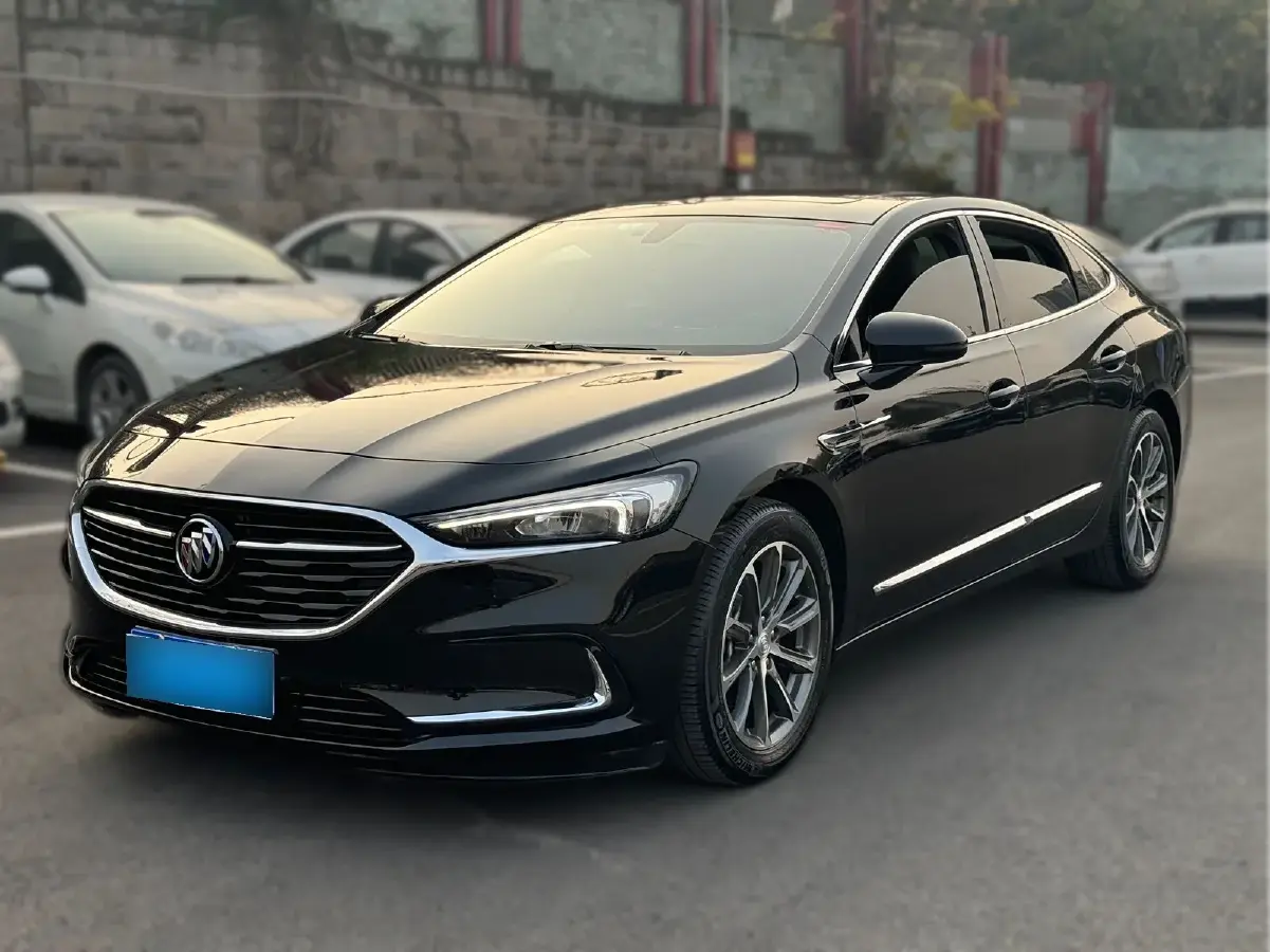 2022 Buick Larcosse 2.0T 237HP L4 9AT