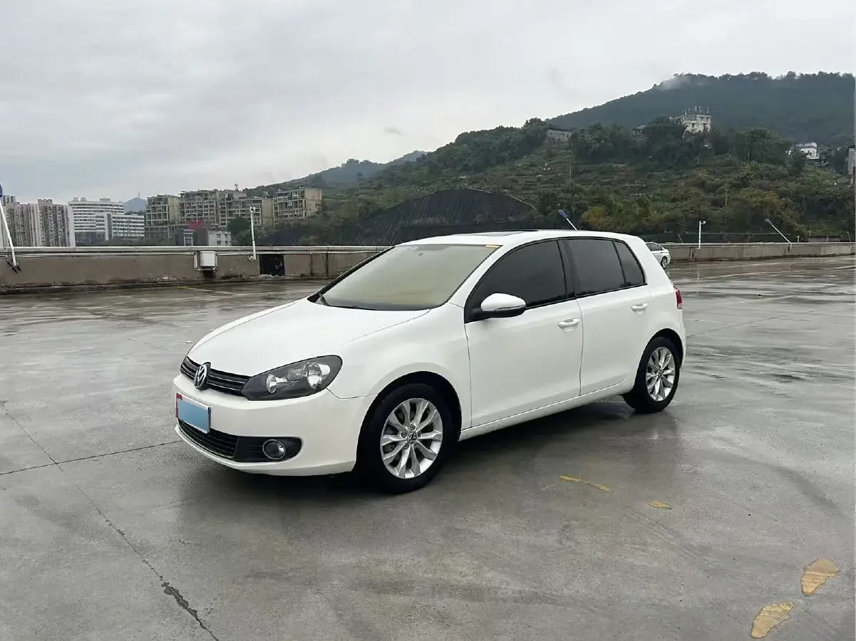 2012 Volkswagen Golf 1.4T 131HP L4 7DCT