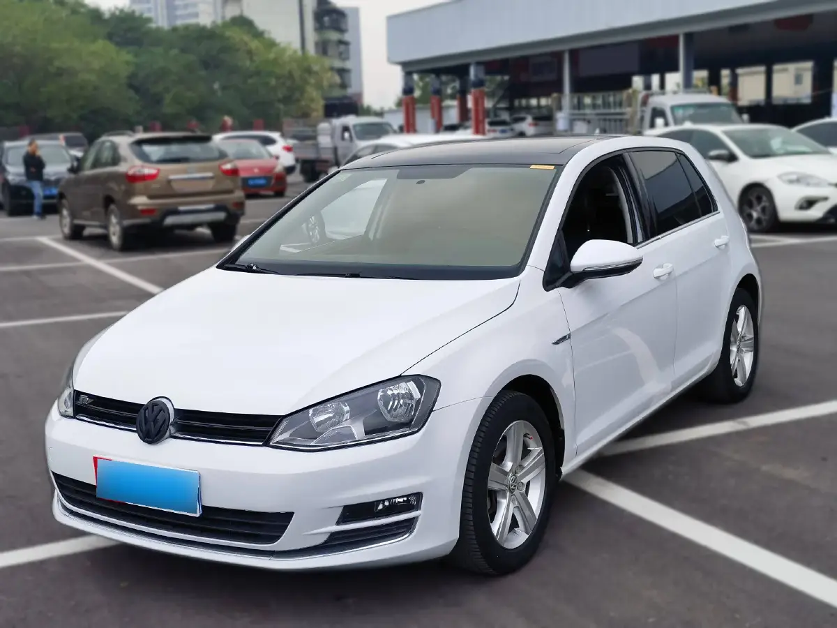 2015 Volkswagen Golf 1.4T 131HP L4 5MT