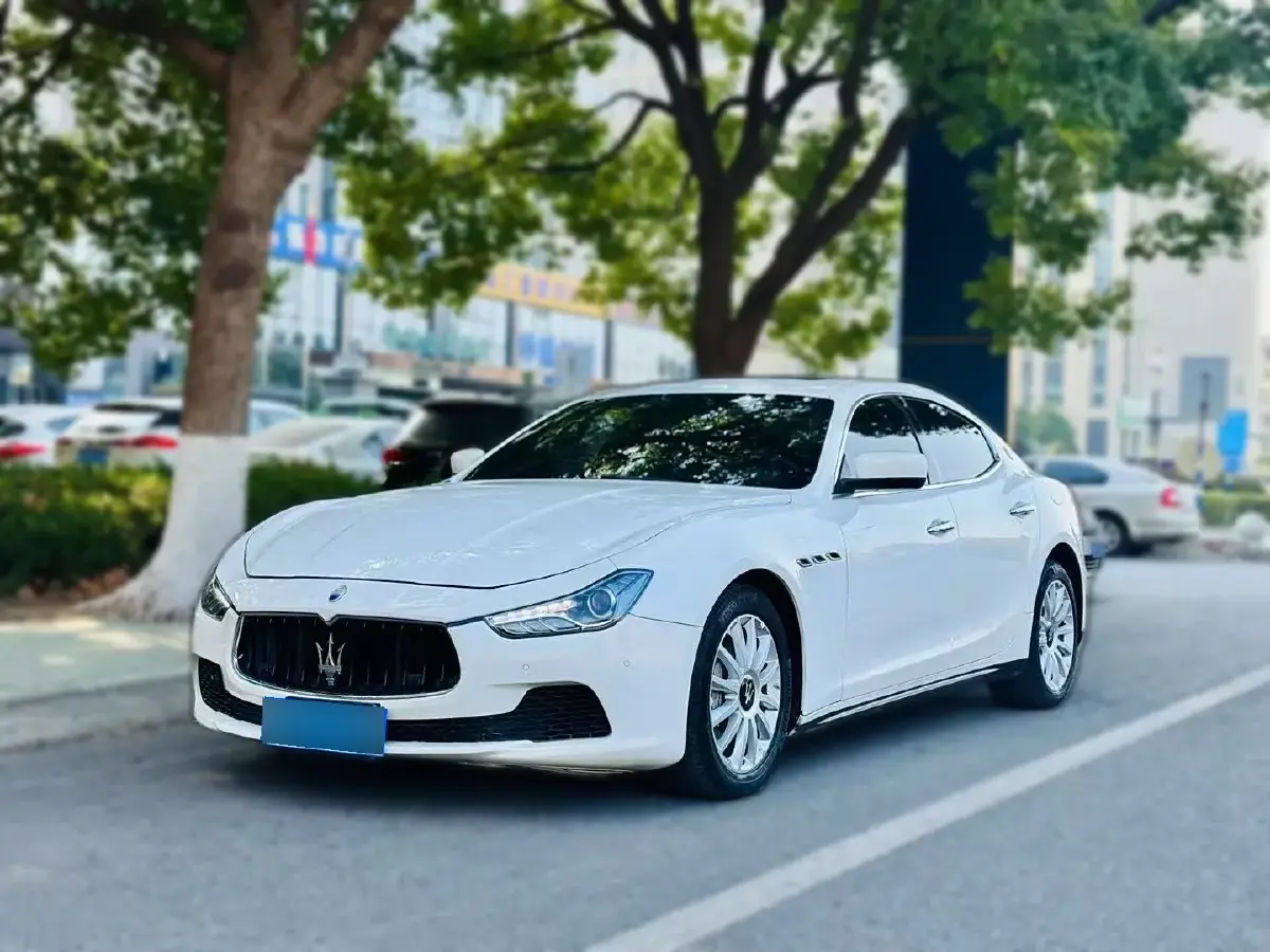 2014 Maserati Ghibli 3.0T 330HP V6 8AT