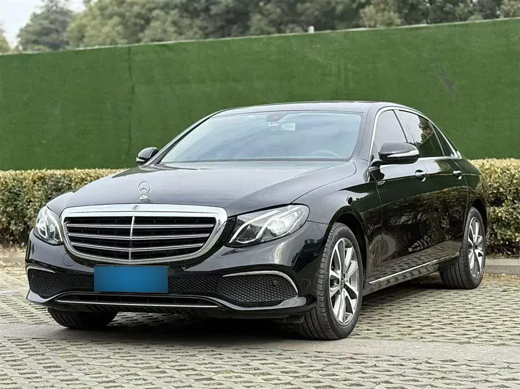 2018 Mercedes-Benz E Class 2.0T 184HP L4 9AT