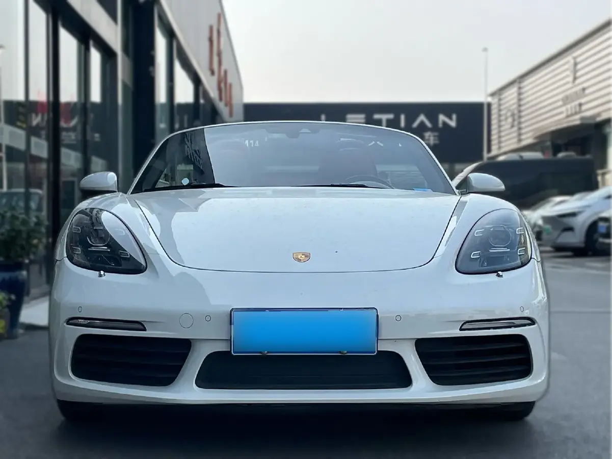 2016 Porsche 718 2.0T 250HP H4 7DCT