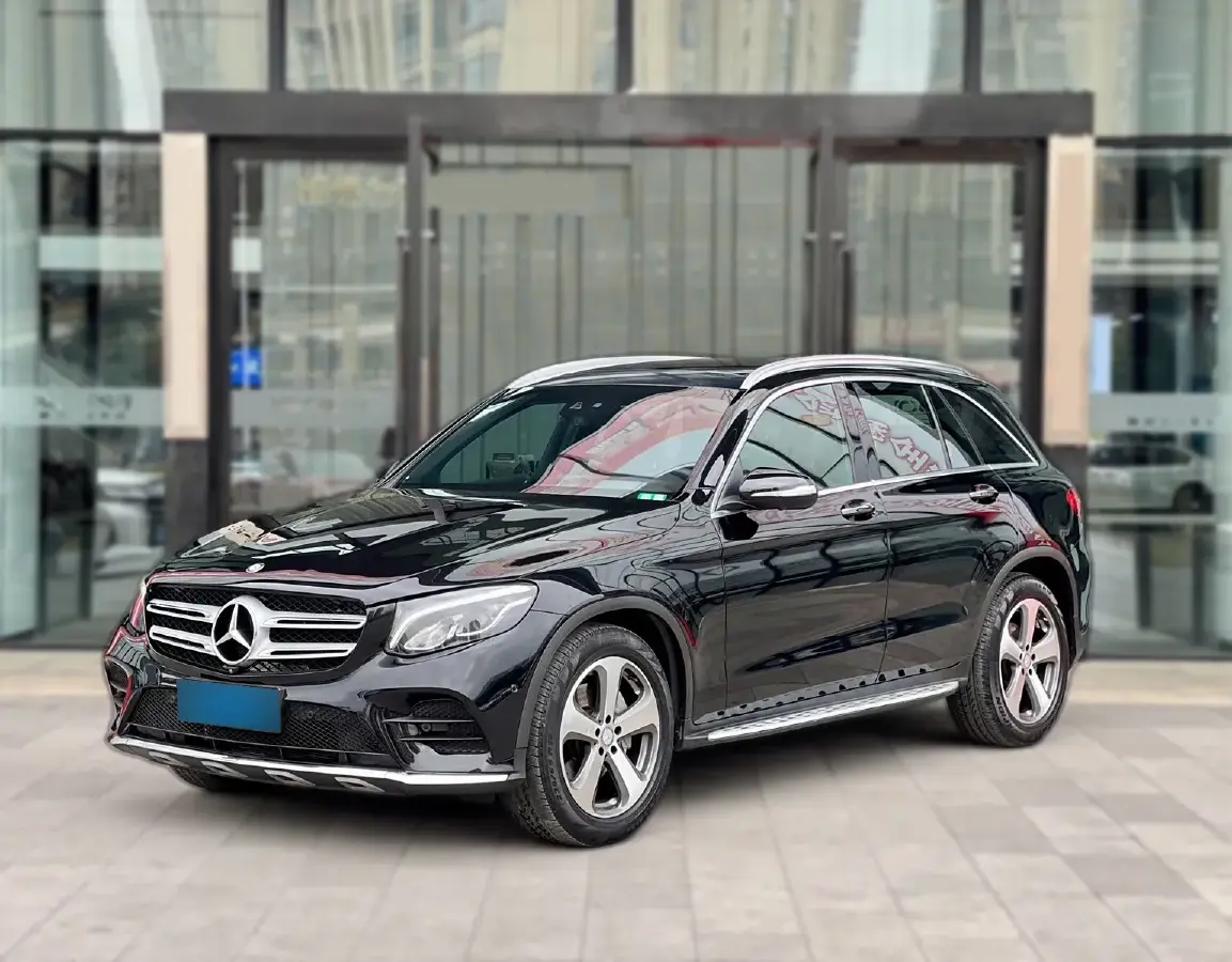 2017 Mercedes-Benz GLC Class 2.0T 211HP L4 9AT