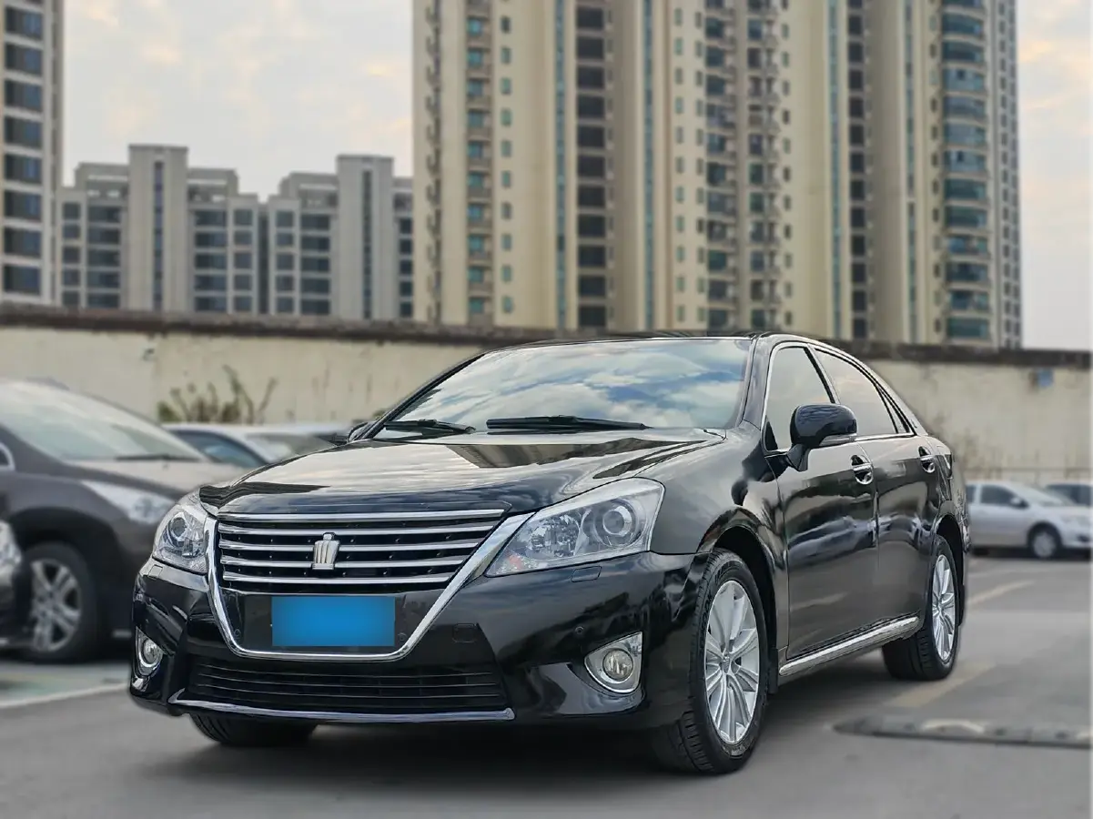 2012 Toyota Crown 2.5L 193HP V6 6AT