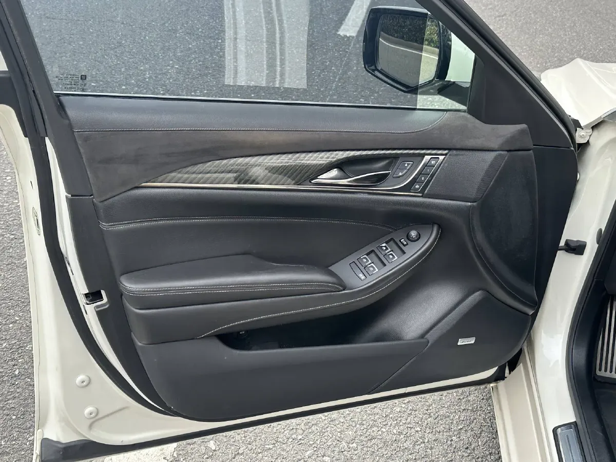 2014 Cadillac CTS 2.0T 276HP L4 6AT,autocango,china used car exporter,china ev exporter,chinese used car exporter,chinese used ev exporter